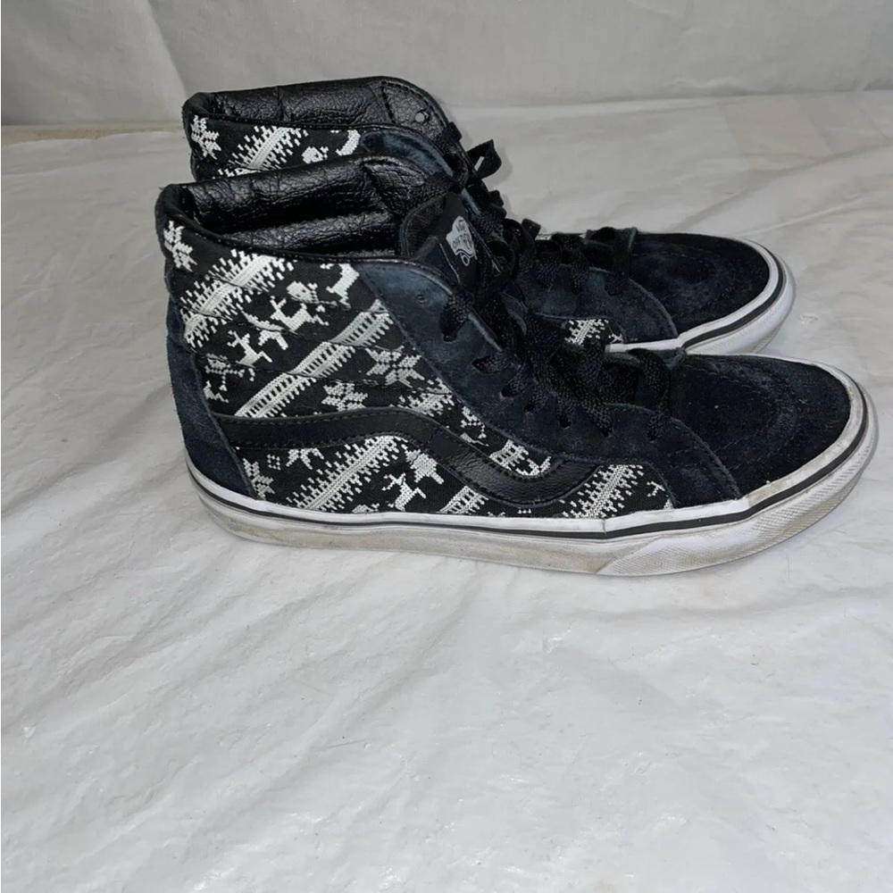 Vans SK8 Hi Classic Mens Size 5 Black/White Reindeer, Skull, Tree Women’s 6.5 - Picture 2 of 11
